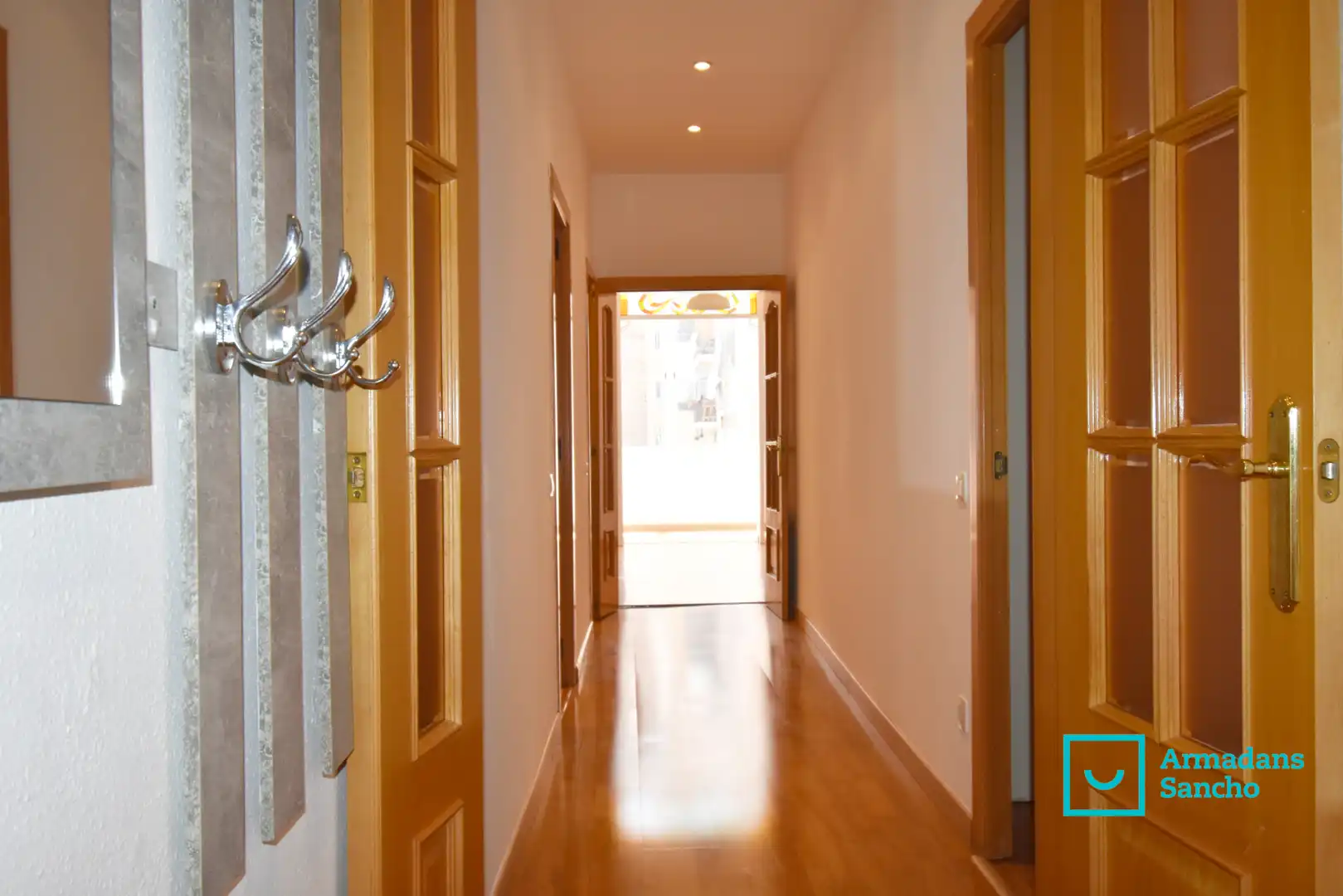 Flat for sale in Barcelona  with Air Conditioner, Parquet flooring and Oven