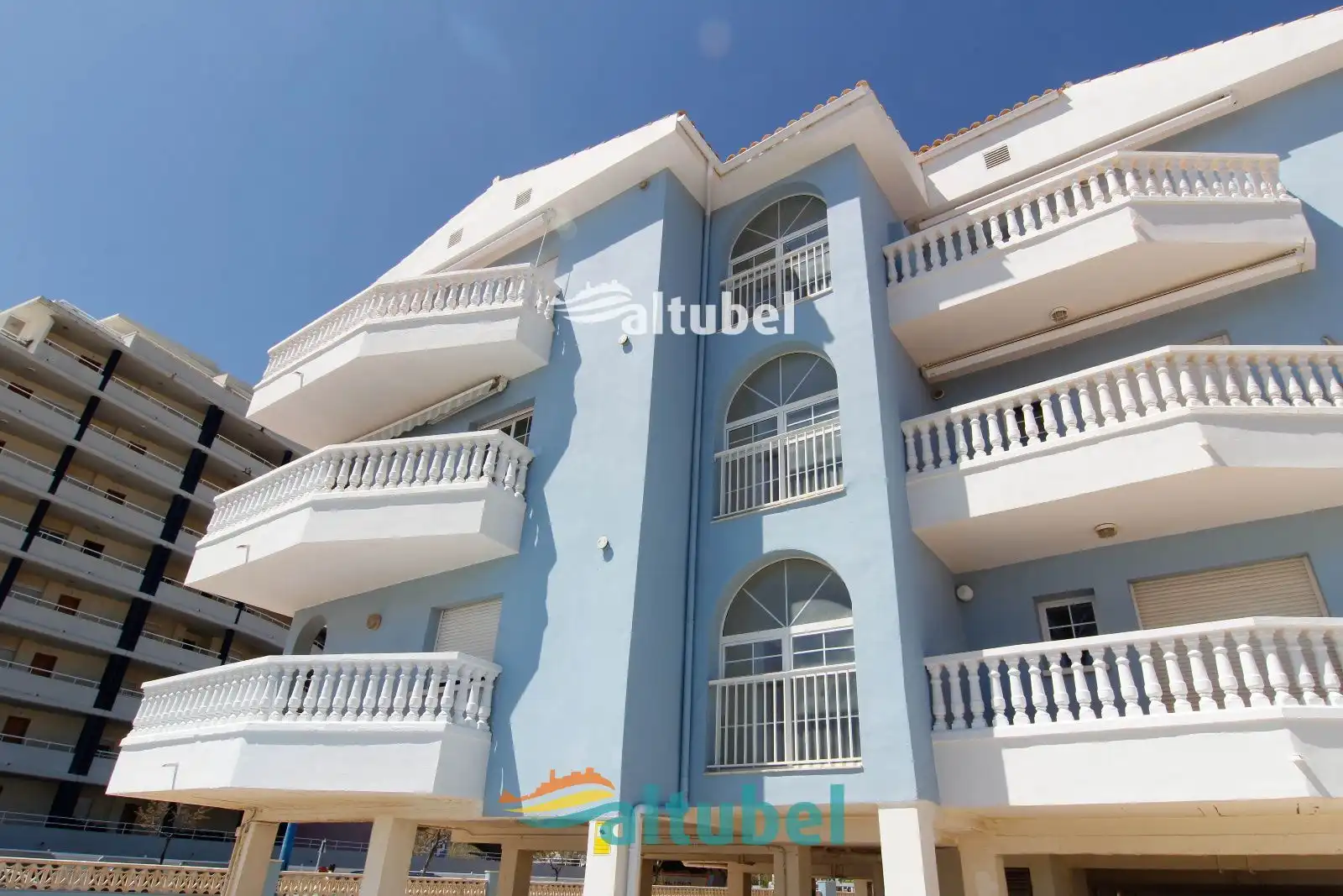 Vista exterior de Ático en venta en Peñíscola / Peníscola con Aire acondicionado, Terraza y Piscina