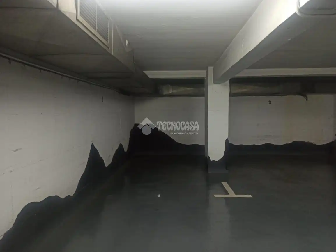 Aparcament de Garatge de lloguer en Madrid