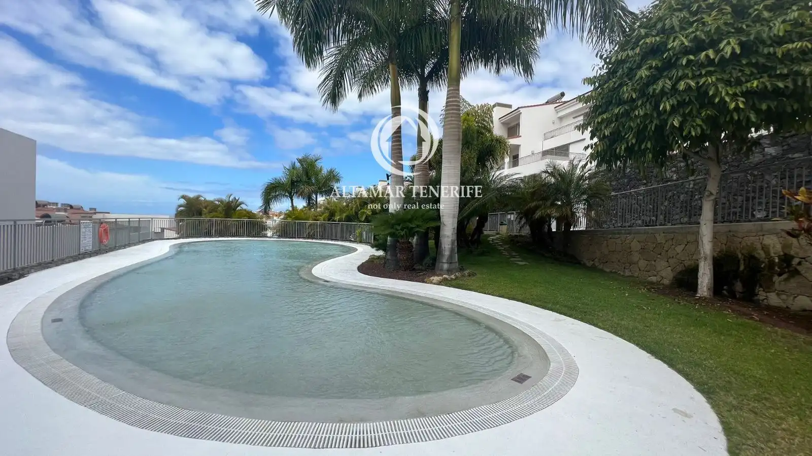 Apartamento con piscina en venta en Costa Adeje, imagen 46