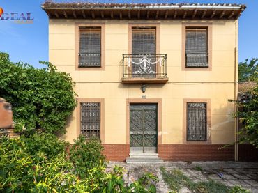 Casa amb piscina en venda a Santa Fe