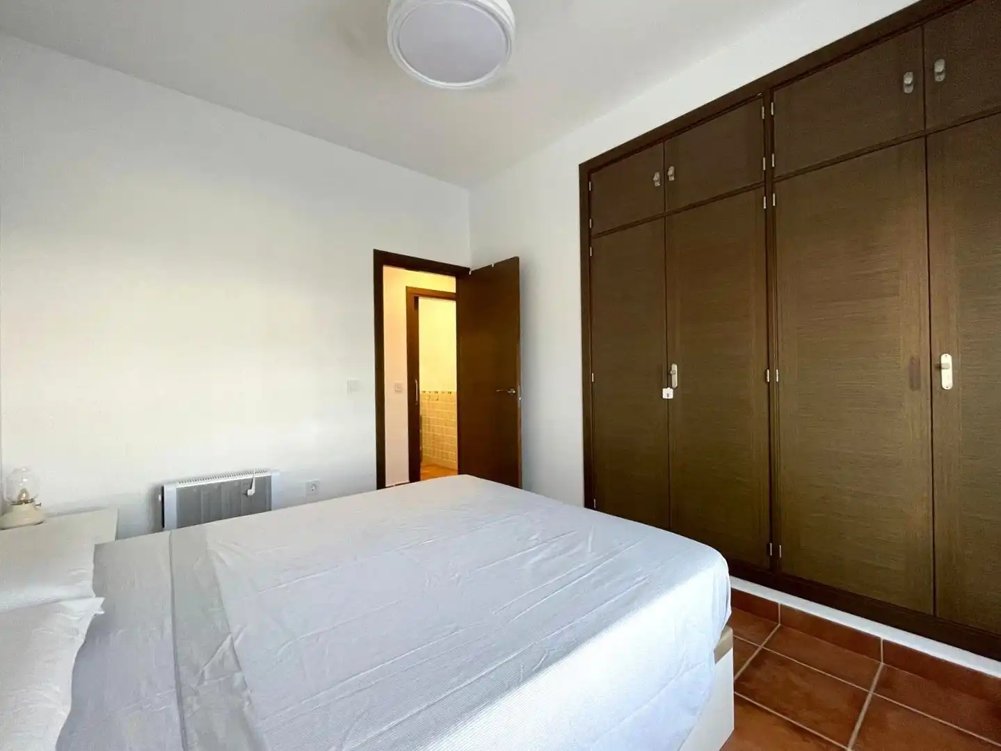 Schlafzimmer von Wohnungen zur Miete in El Rompido mit Heizung, Möbliert und Gemeinschaftspool