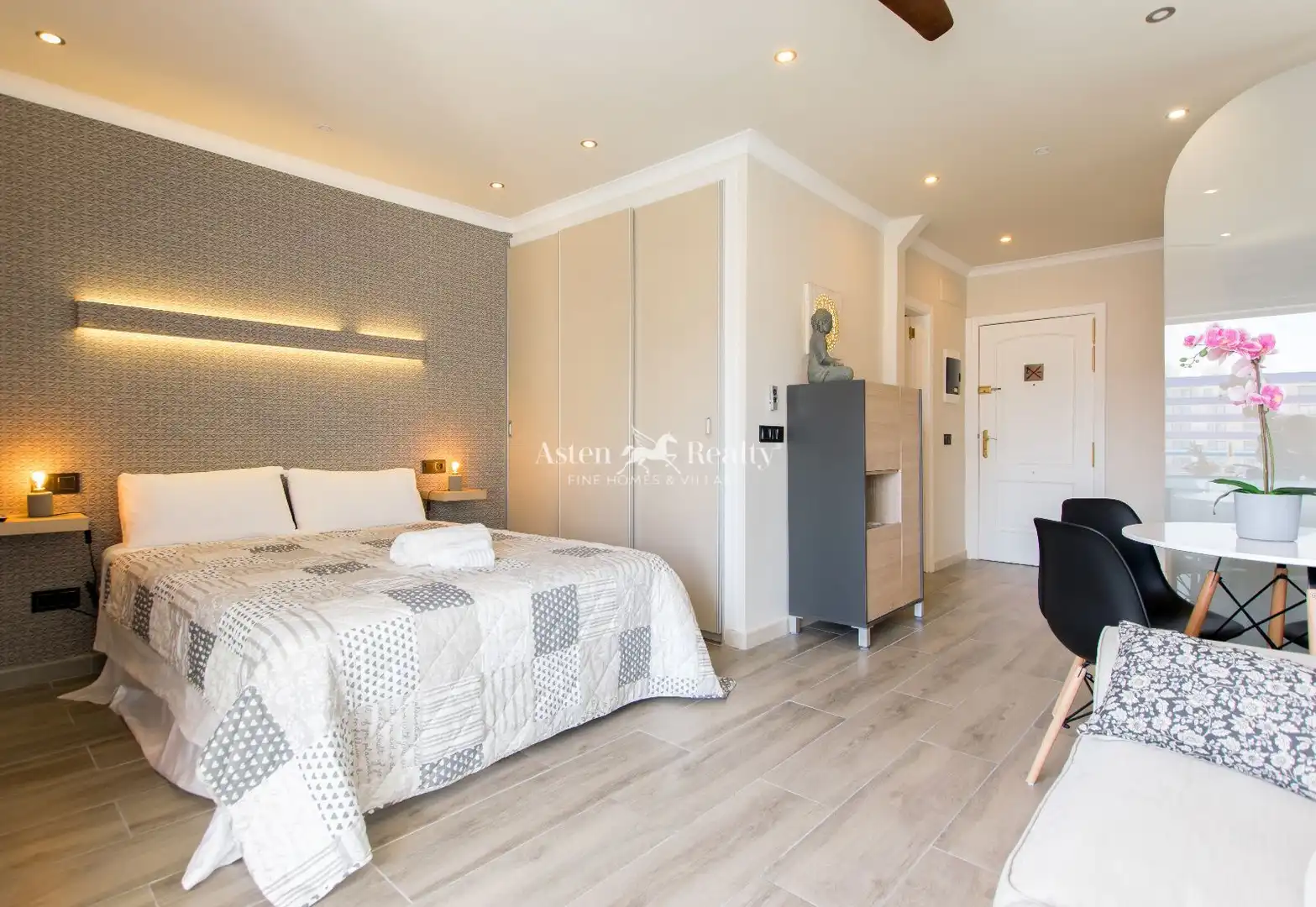 Studio with pool for sale in Adeje 300 16, imagen 7