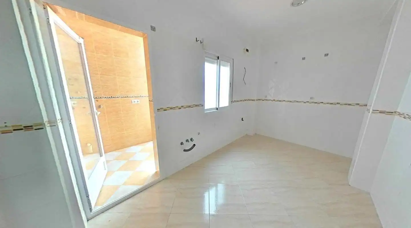 Habitación de Planta baja en venta en Huelma