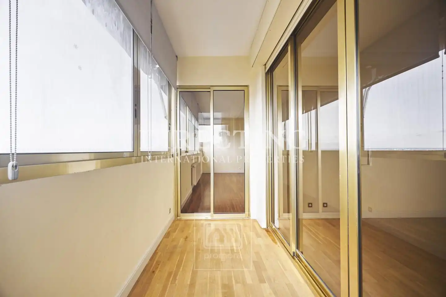 Bedroom of Flat for sale in Madrid  with Air Conditioner, Heating and Parquet flooring