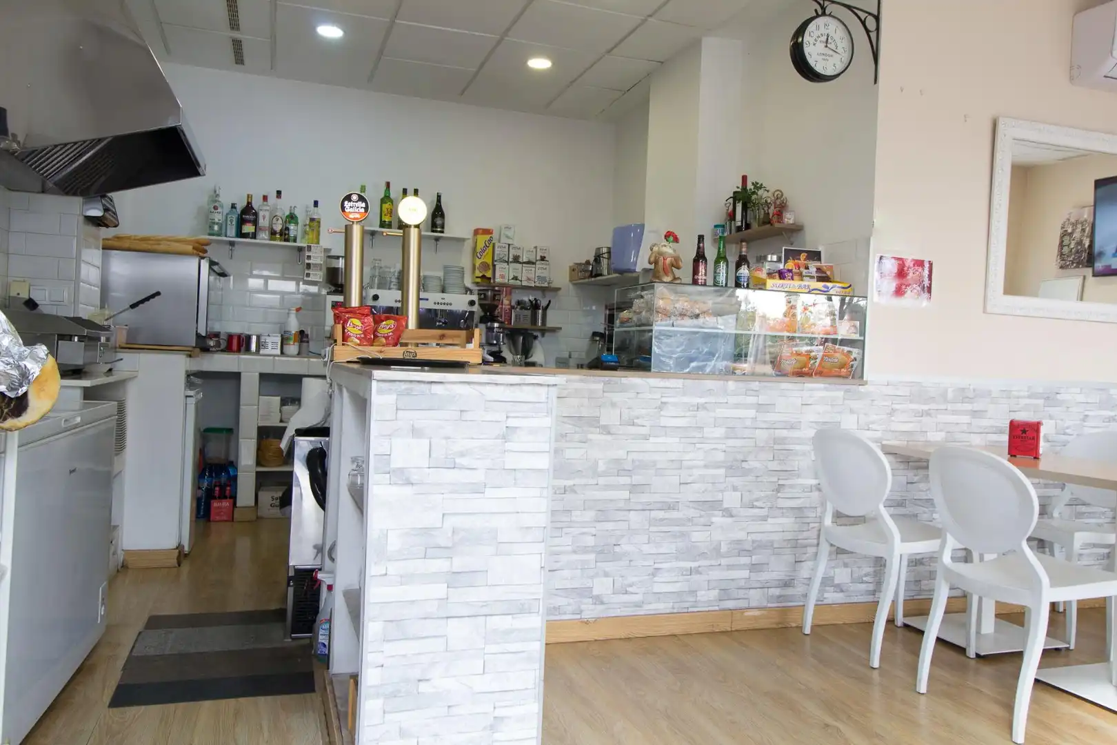 Local commercial en cession à Vilamarina, imagen 16