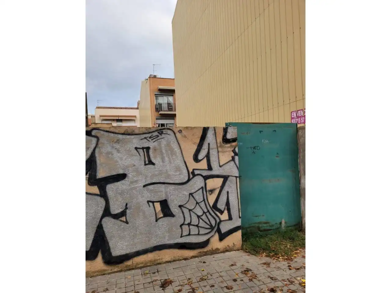 Vista exterior de Residencial en venta en Sabadell