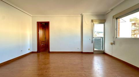 Foto 3 de Piso en venta en Plaza de Toros - Santa Rita,  Almería Capital