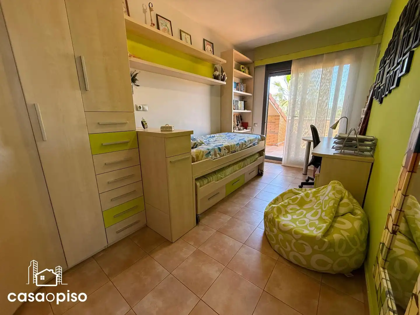 Schlafzimmer von Haus oder Chalet zum Verkauf in Rubí mit Klimaanlage, Heizung und Privatgarten