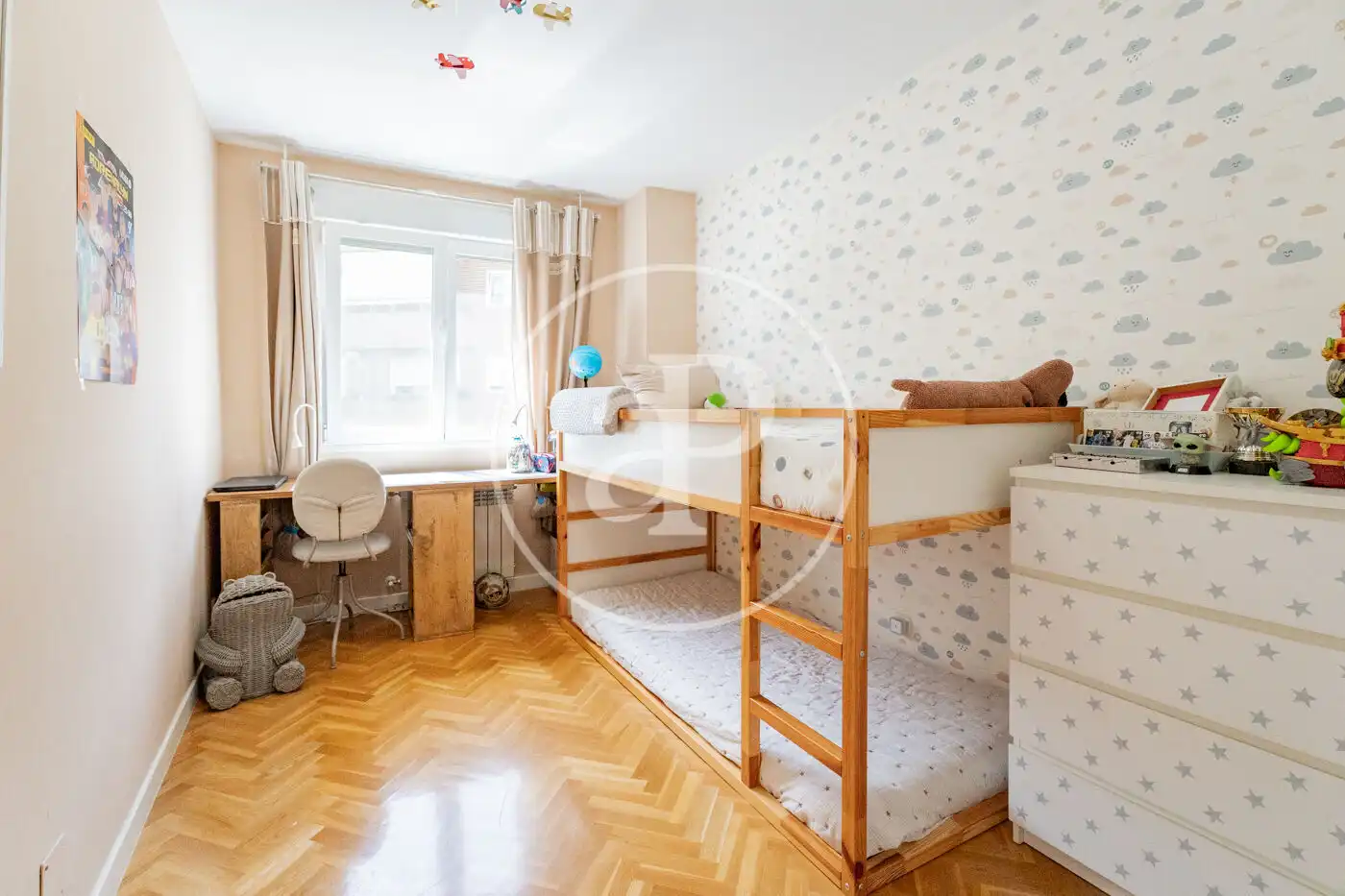 Schlafzimmer von Wohnung zum Verkauf in Pozuelo de Alarcón mit Klimaanlage, Heizung und Privatgarten