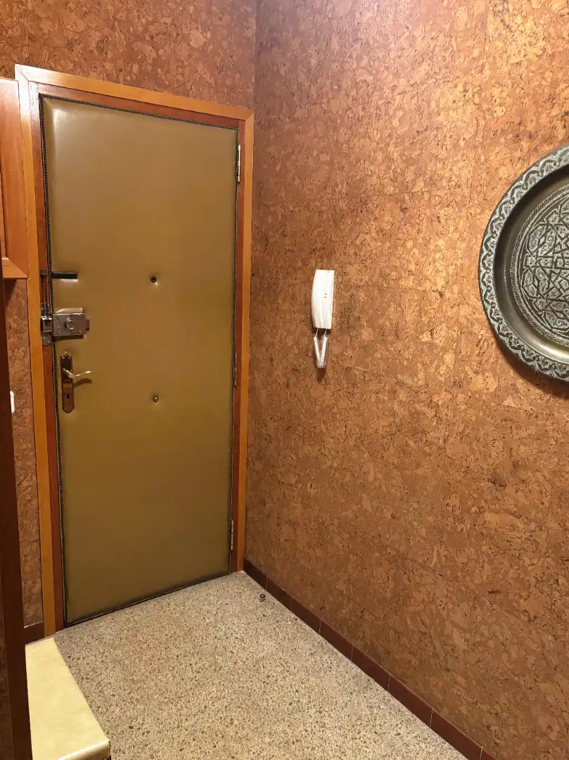Flat for sale in L'Hospitalet de Llobregat  with Air Conditioner, Furnished and Oven