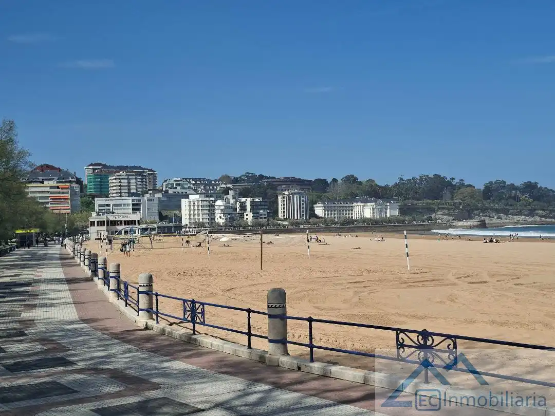 Vista exterior de Piso en venta en Santander con Calefacción