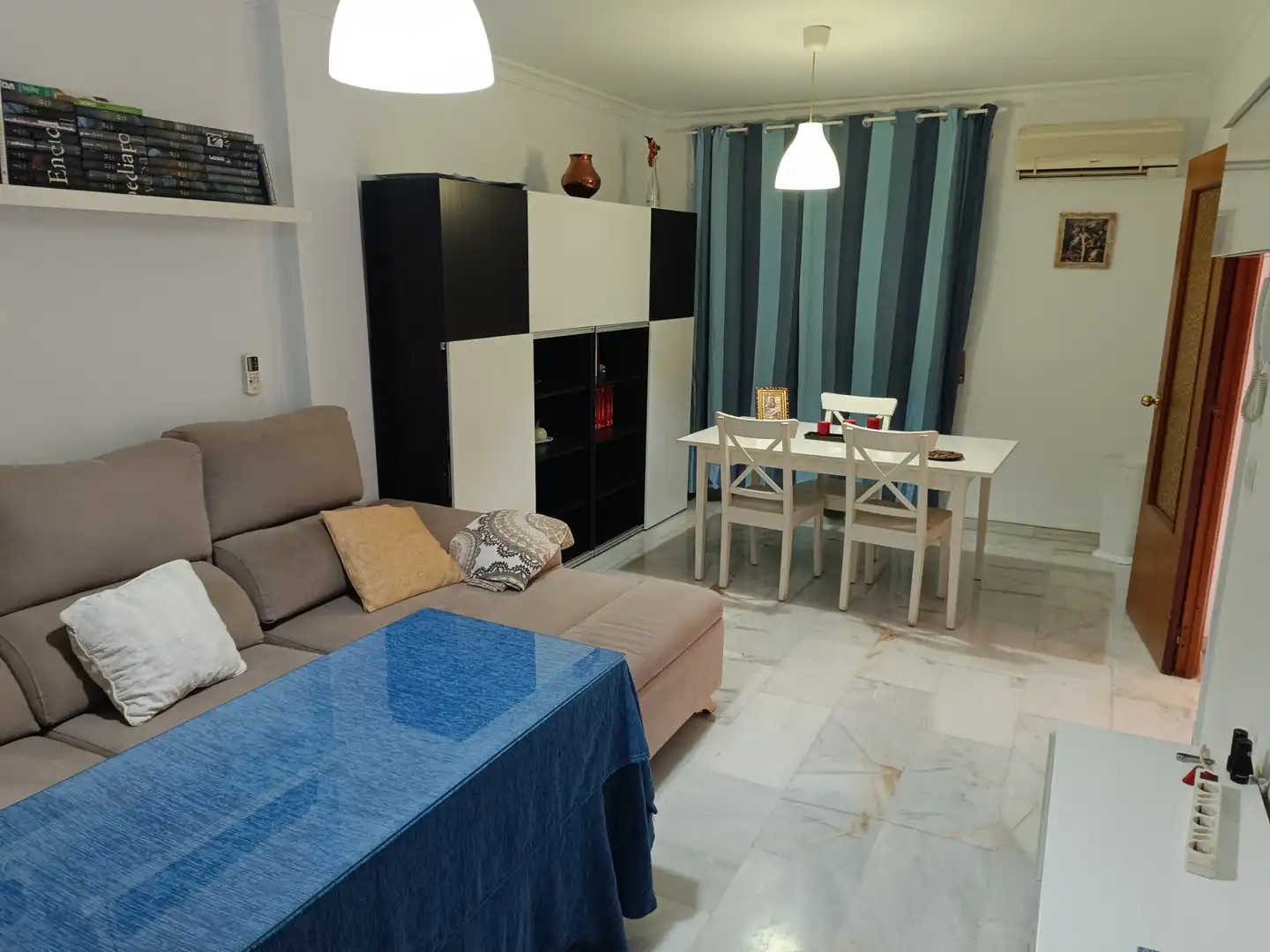 Casa adosada en venta en Brenes