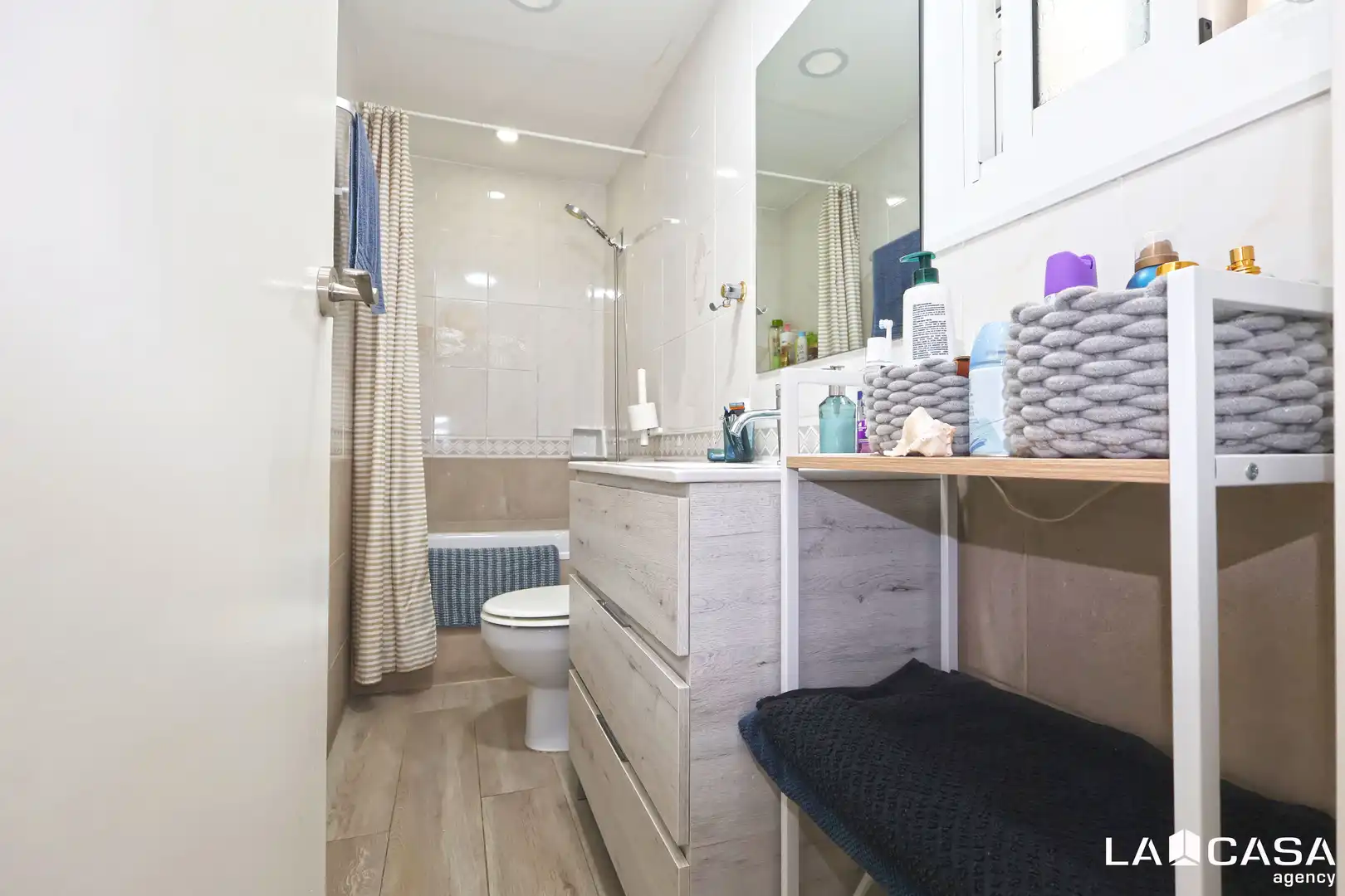 Ático con terraza en venta en Calle HIERBABUENA, DE LA, imagen 26