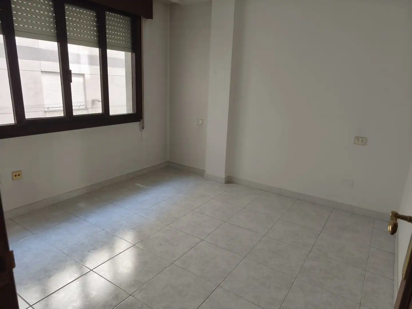 Habitación de Piso en venta en Carballo con Calefacción, Trastero y Balcón