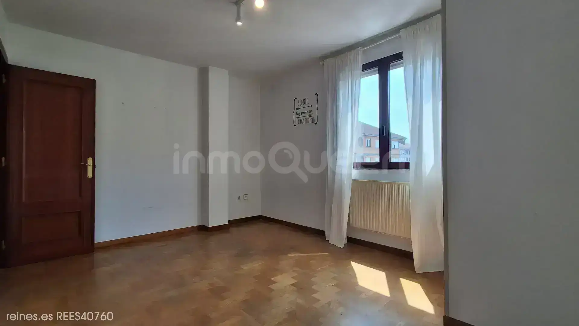 Sala d'estar de Pis de lloguer en Siero amb Calefacció