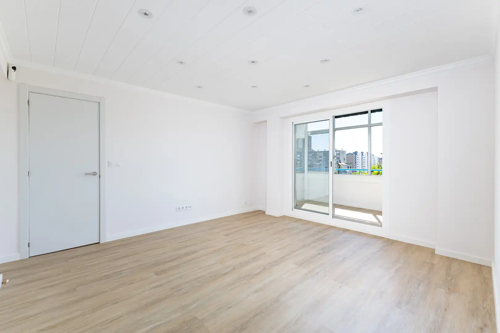 Habitación de Piso en venta en Badia del Vallès con Horno, Balcón y Alarma