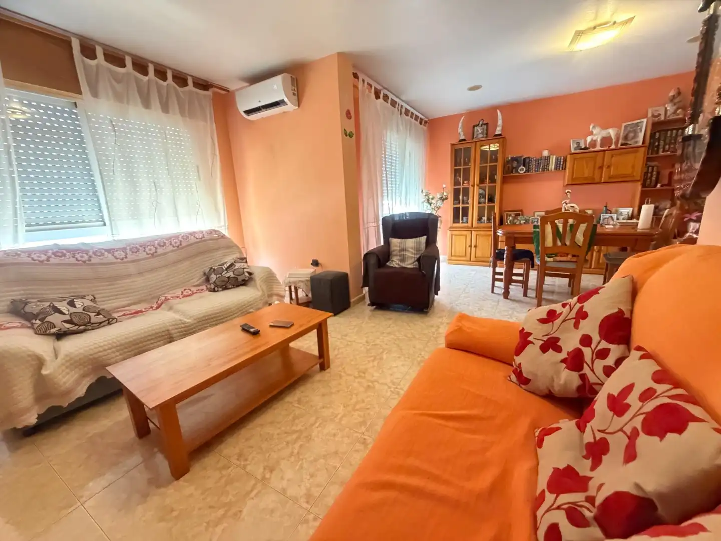 Living room of Flat for sale in Águilas  with Air Conditioner, Terrace and Furnished