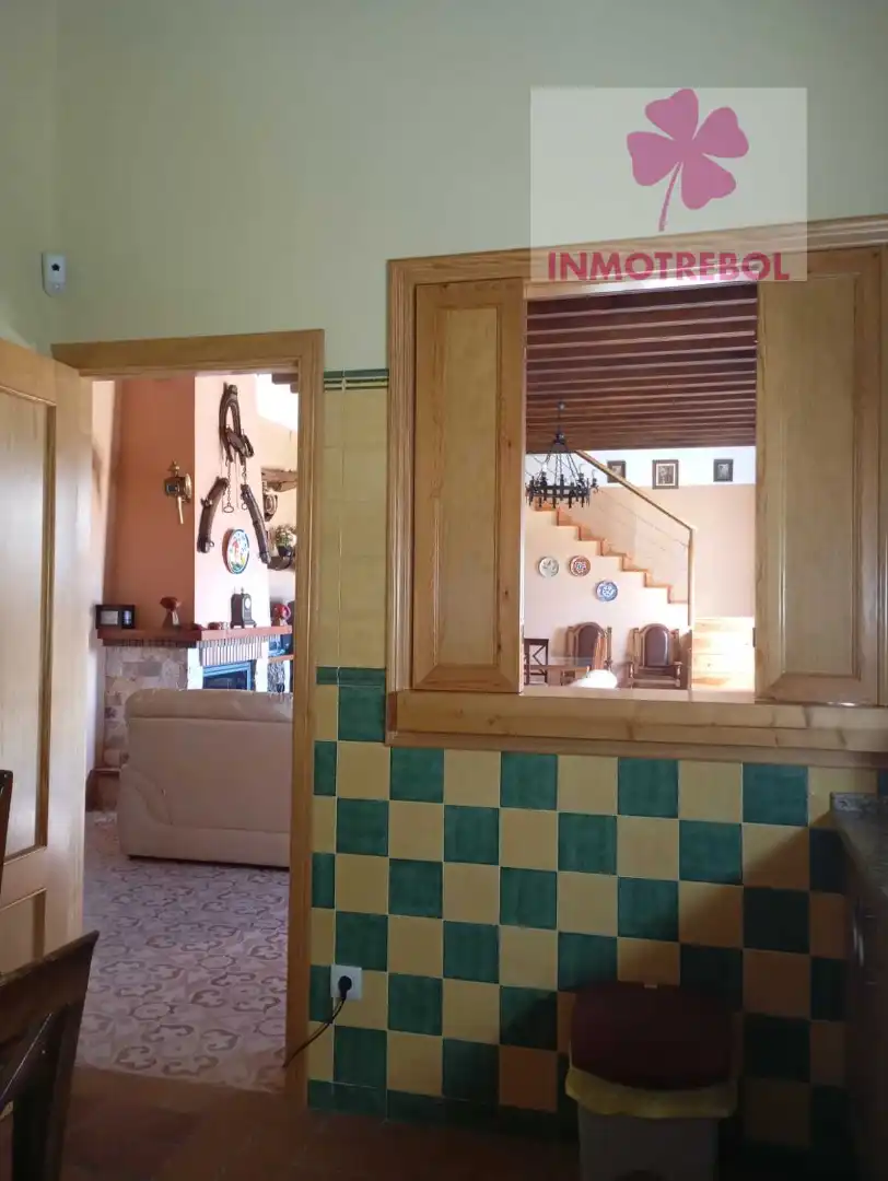 Casa o xalet en venda en Carrión de los Céspedes amb Jardí privat, Parquet i Piscina