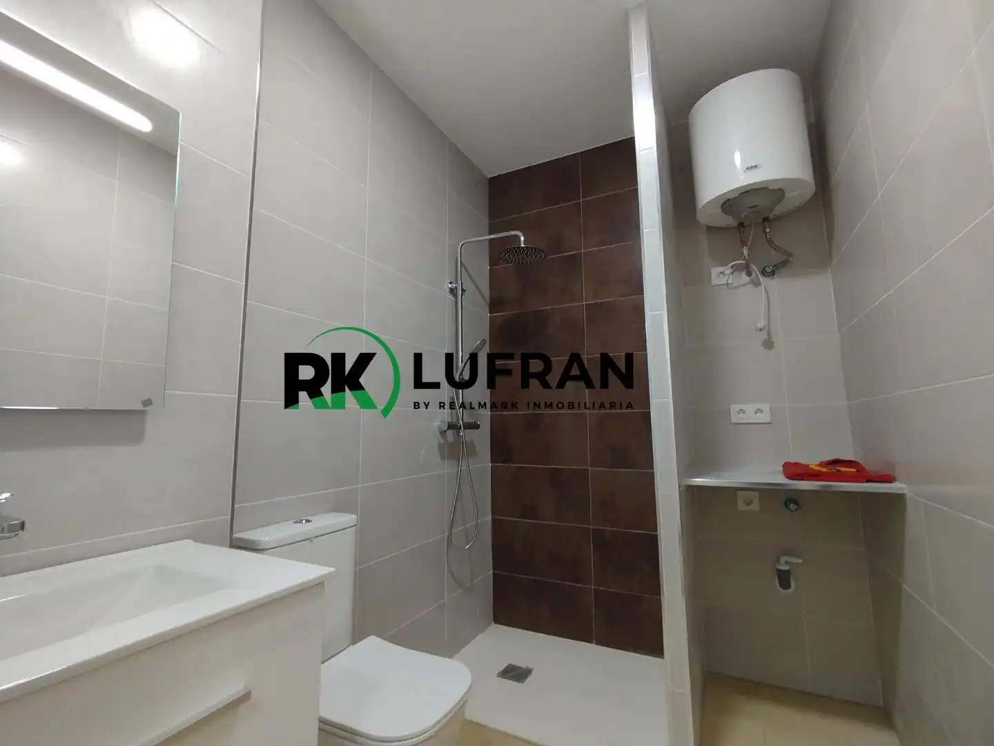 Baño de Piso en venta en Petrer