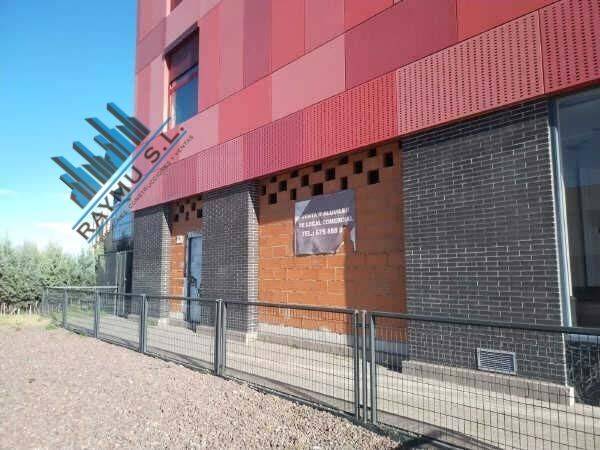 Garaje en Venta en Calle DEYANIRA en Rejas