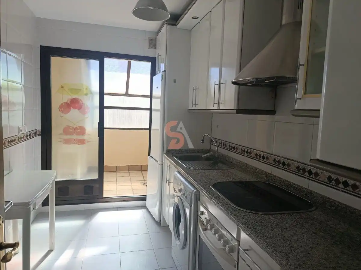 Kitchen of Flat for rent in Valladolid  with Heating, Terrace and Storage room