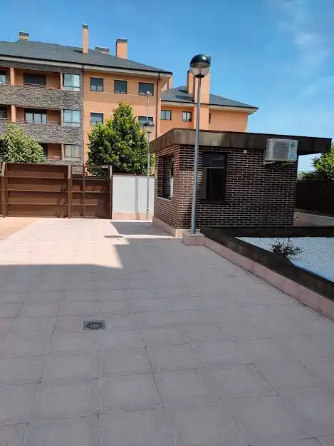 Terraza de Planta baja de alquiler en Colmenar Viejo con Calefacción, Jardín privado y Terraza