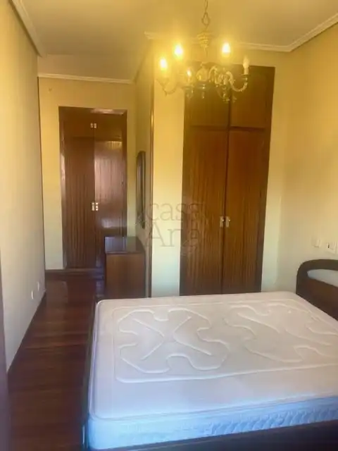 Piso de alquiler en San Pedro de Deusto - La Ribera