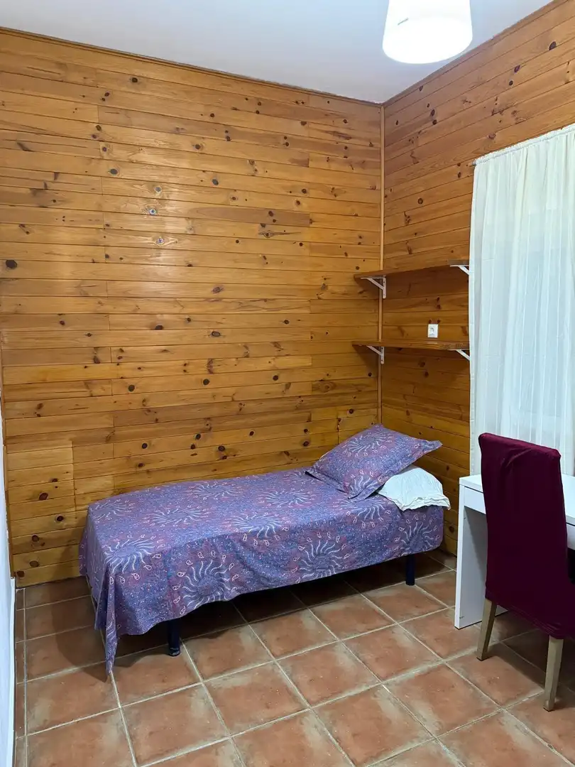 Habitación de Piso para compartir en Chiclana de la Frontera con Jardín privado y Amueblado