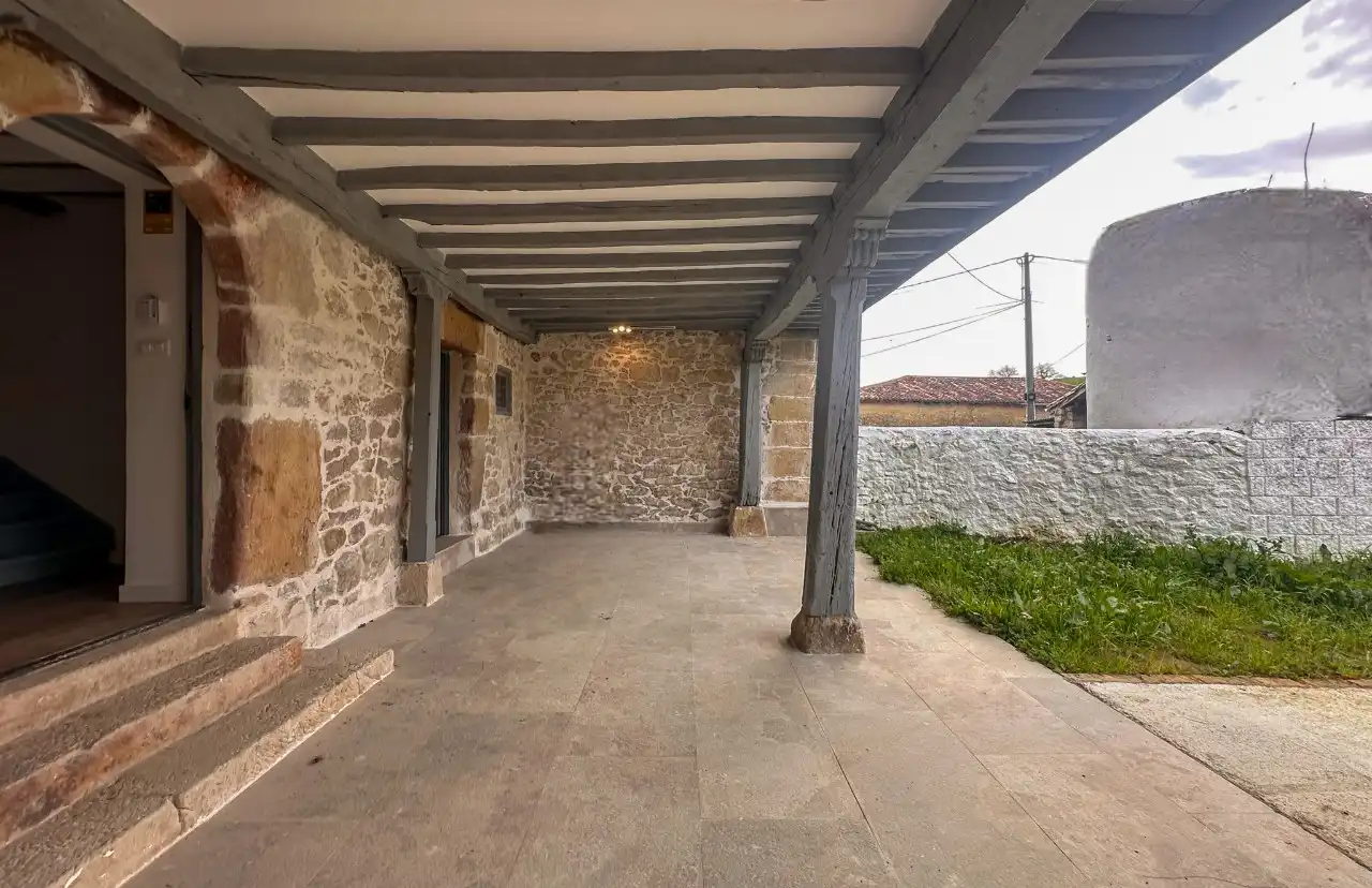 Casa adosada en venta en Lugar Barrio Carrera, Alfoz de Lloredo