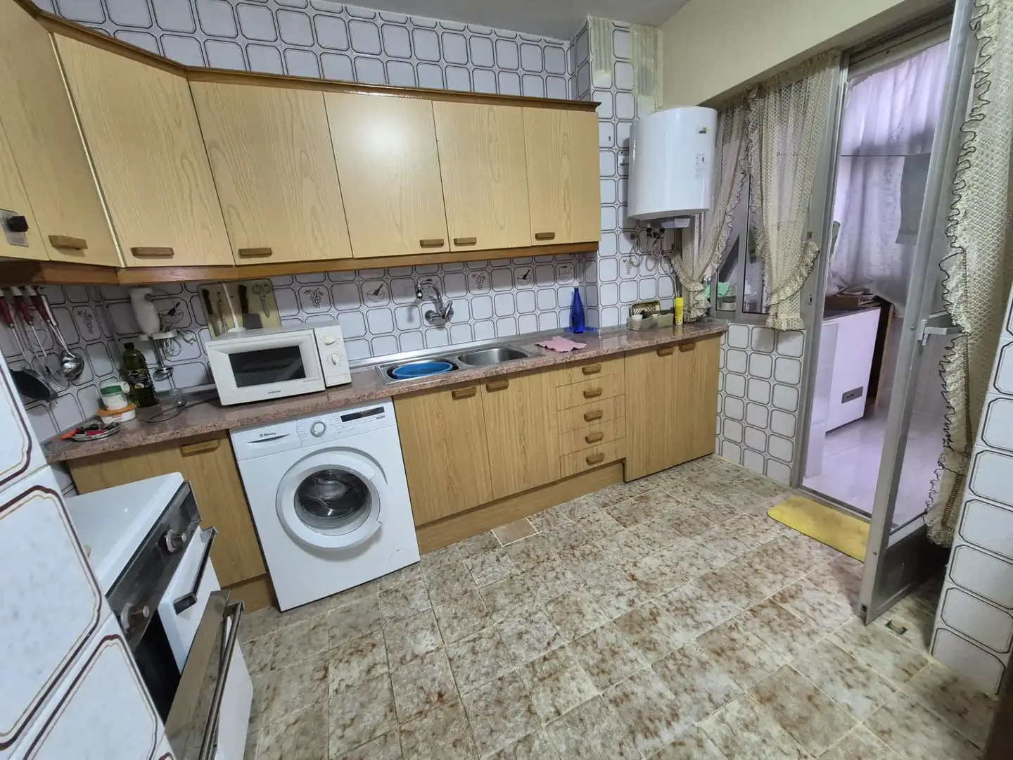 Küche von Wohnung zum Verkauf in Ávila mit Heizung, Terrasse und Abstellraum
