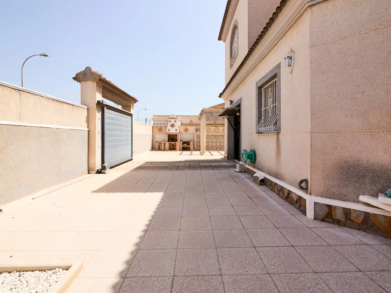 Terrassa de Casa o xalet en venda en Torrevieja amb Aire condicionat, Calefacció i Jardí privat