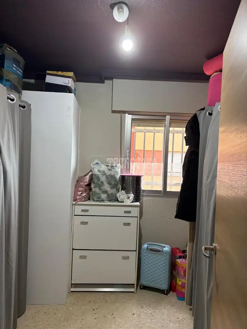 Bedroom of Flat for sale in Sevilla  with Air Conditioner and Terrace