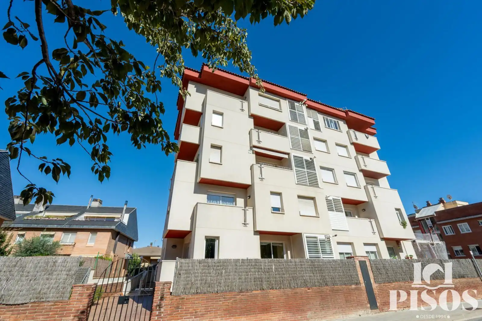 Vista exterior de Piso en venta en Sant Domènec