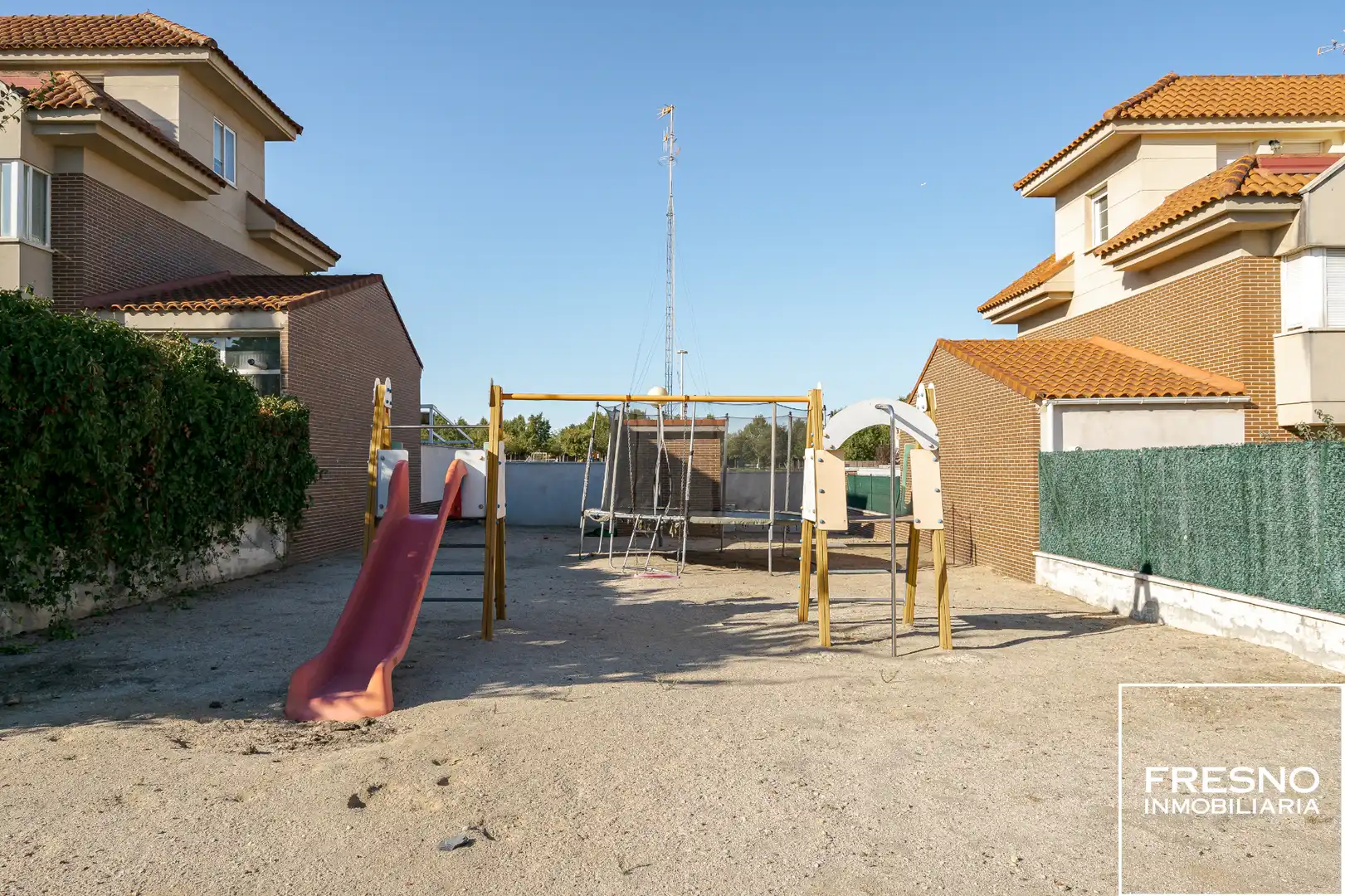 Exterior view of Detached homes for sale in Cobeña, Madrid