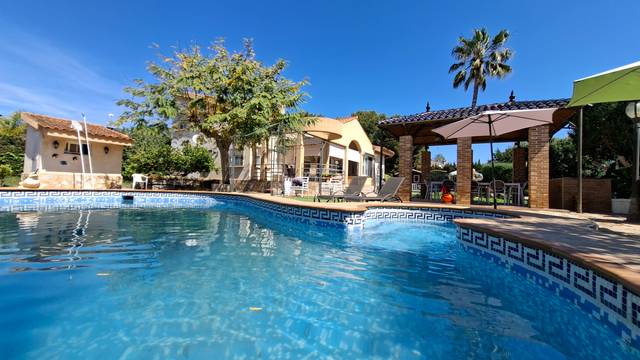 Casa-chalet en Venta en Villafranqueza