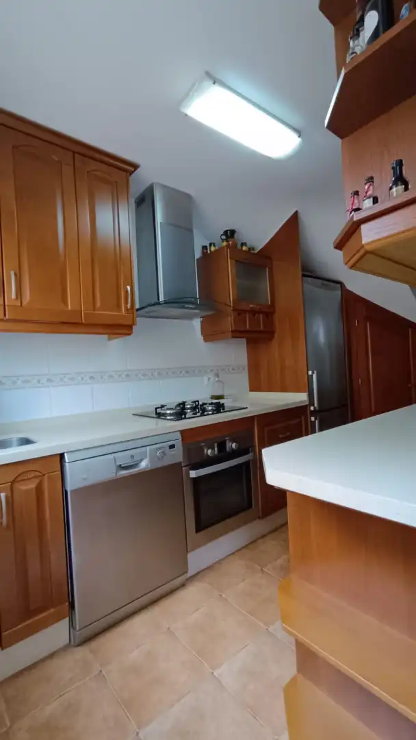 Cocina de Casa adosada de alquiler en La Zubia con Amueblado, Horno y Lavadora
