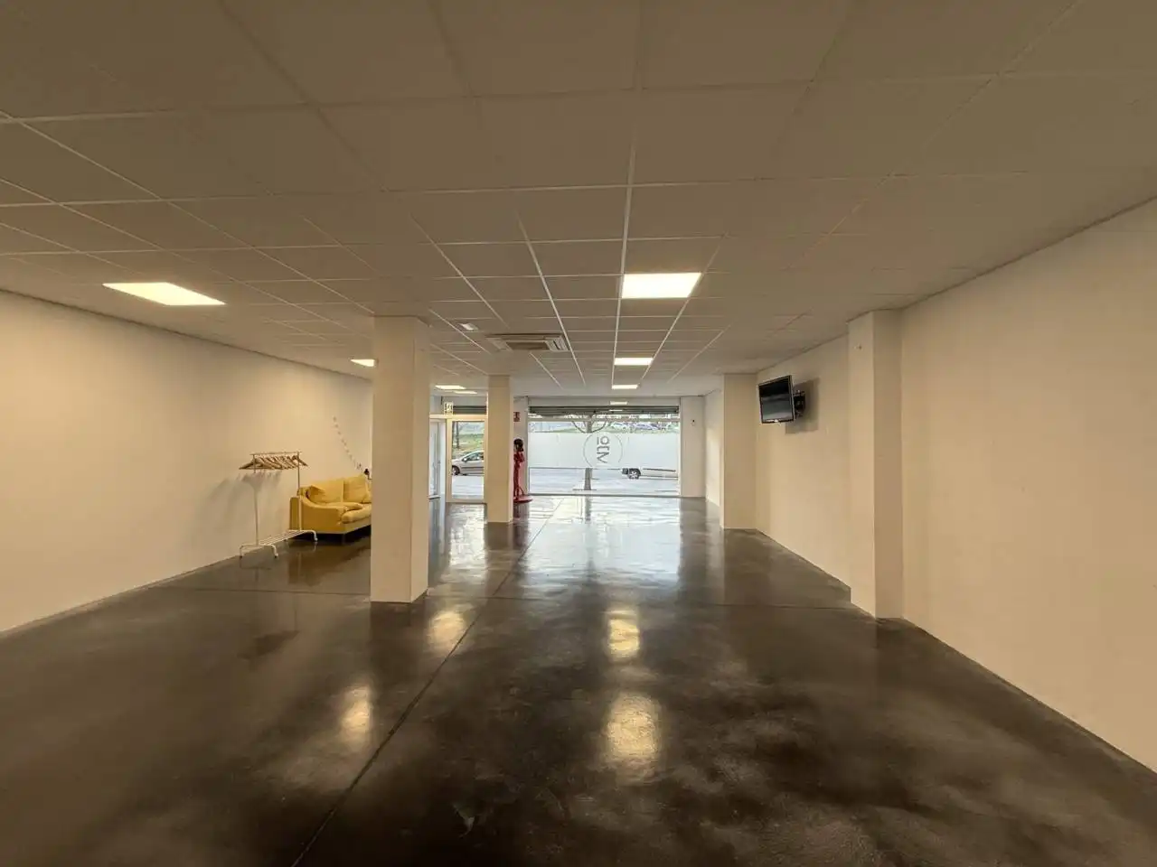 Business premises for sale in Paseo Can Ferrer, imagen 4