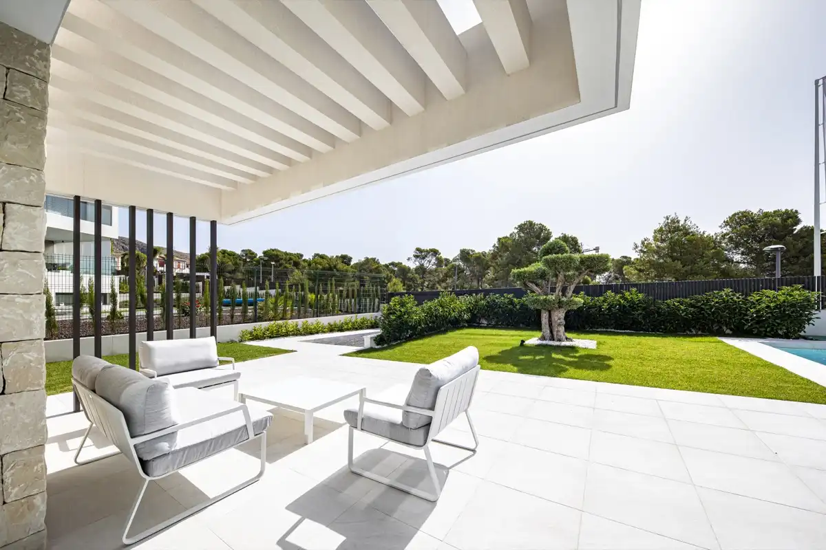 Chalet con piscina en venta en Golf Bahía, imagen 21