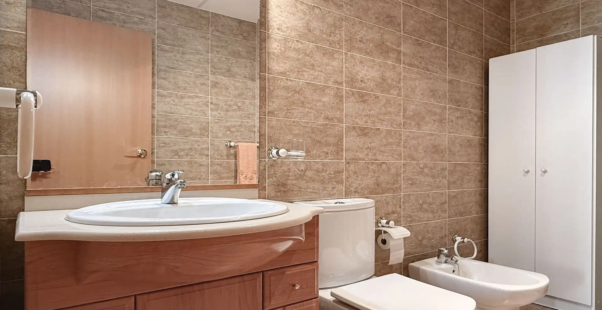 Baño de Piso en venta en Camarles con Aire acondicionado y Calefacción