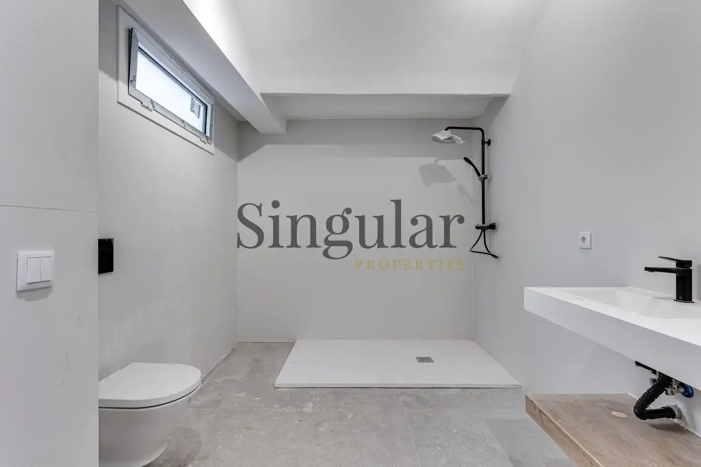 Bany de Dúplex en venda en Barcelona amb Aire condicionat, Calefacció i Jardí privat