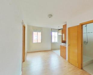 Bedroom of Flat for sale in  Madrid Capital  with Heating