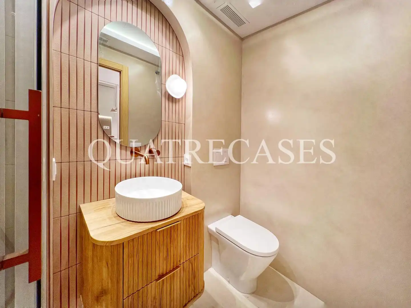 Baño de Piso en venta en Barcelona con Aire acondicionado, Calefacción y Amueblado