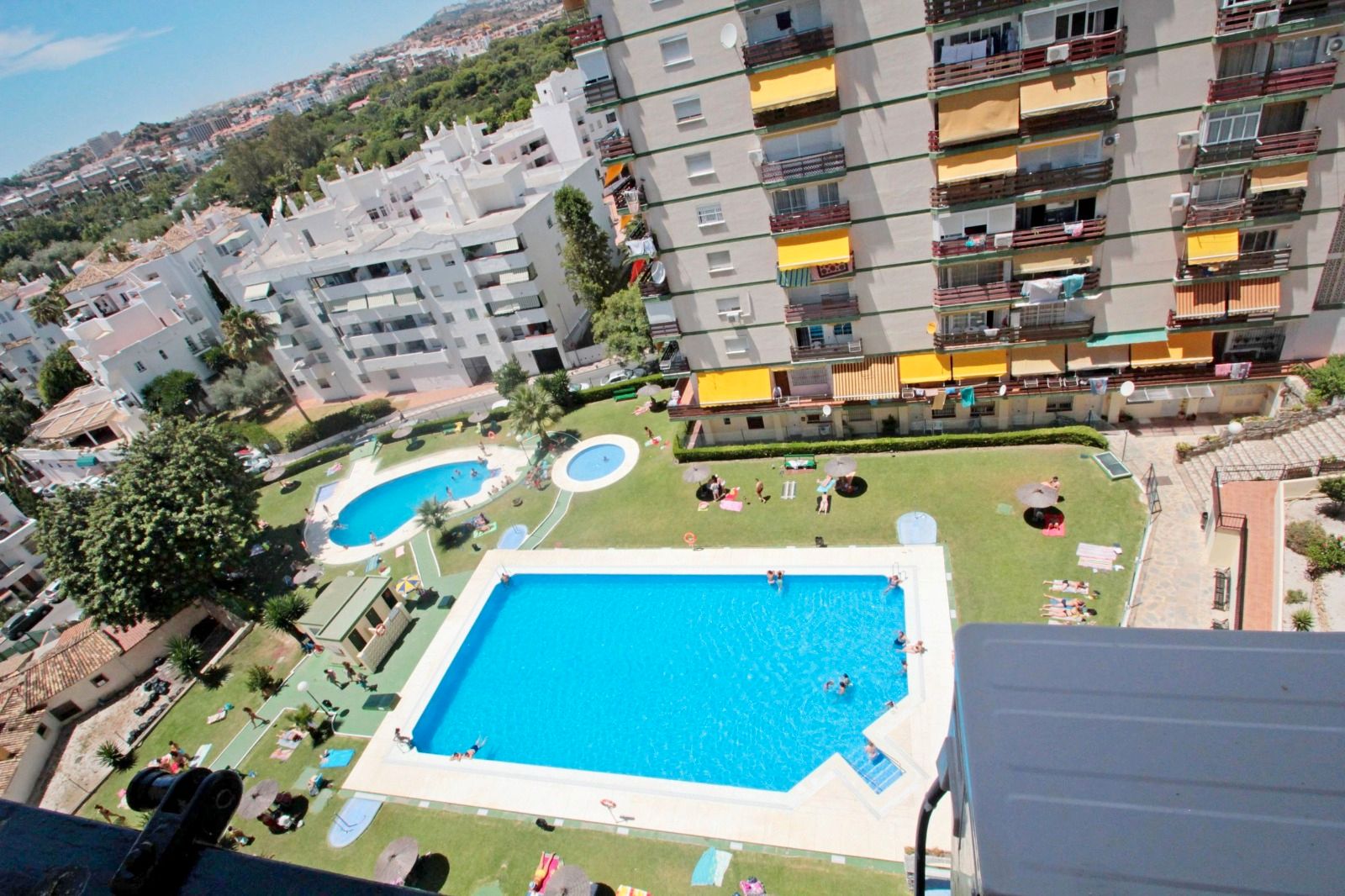 Swimming pool of Study for sale in Benalmádena  with Air Conditioner, Terrace and Furnished