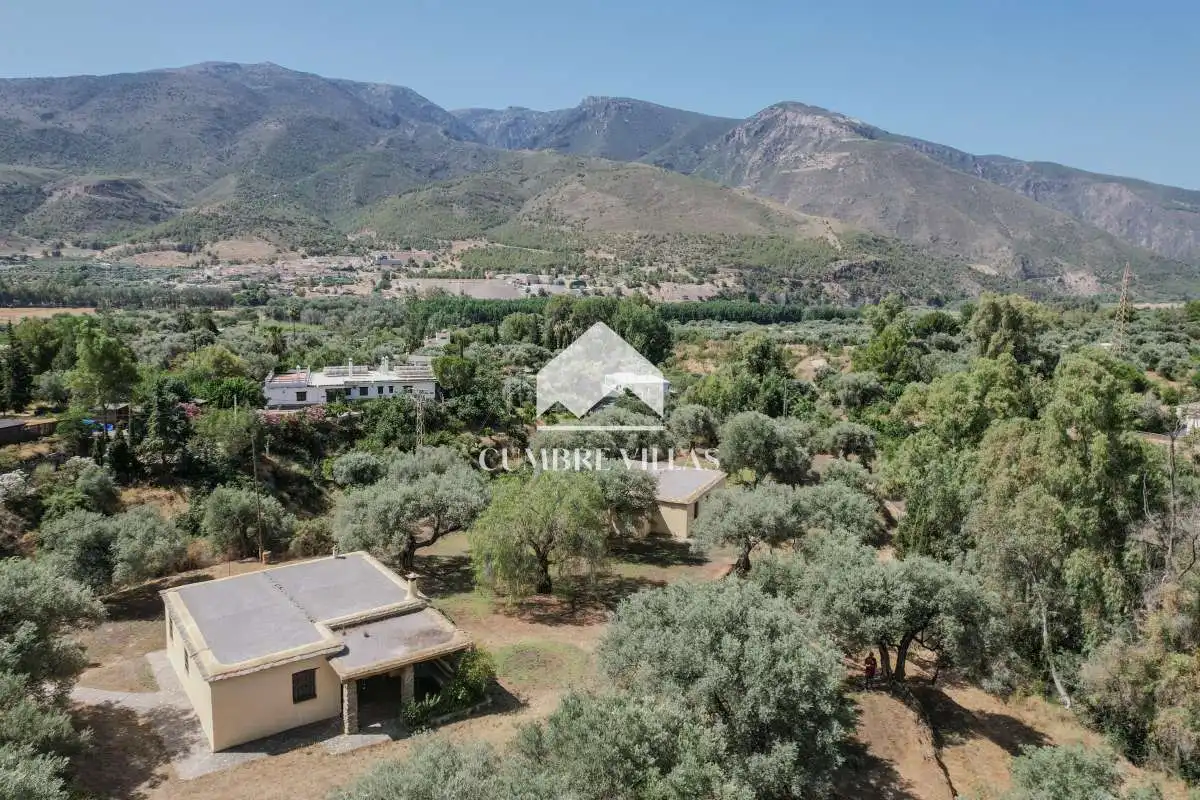 Casa rústica amb jardí en venda a Órgiva, imagen 3
