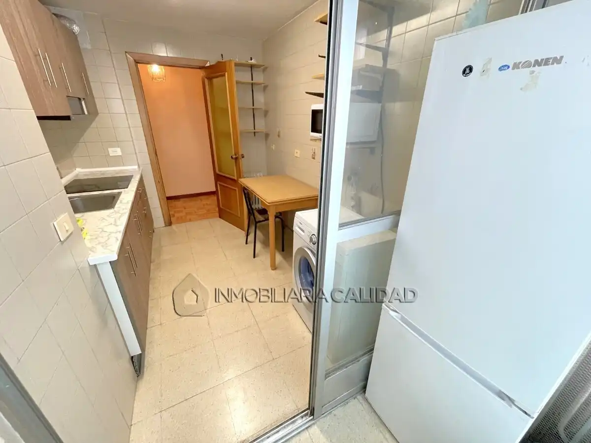 Kitchen of Flat for rent in Burgos  with Heating and Furnished