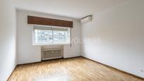 Living room of Apartment for sale in  Madrid Capital  with Air Conditioner, Heating and Swimming Pool