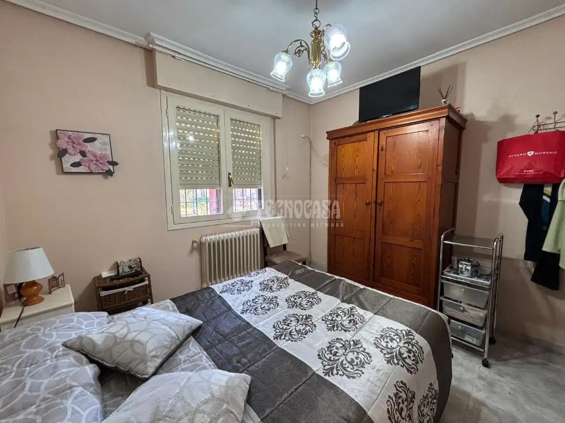 Habitación de Casa o chalet en venta en Nava del Rey
