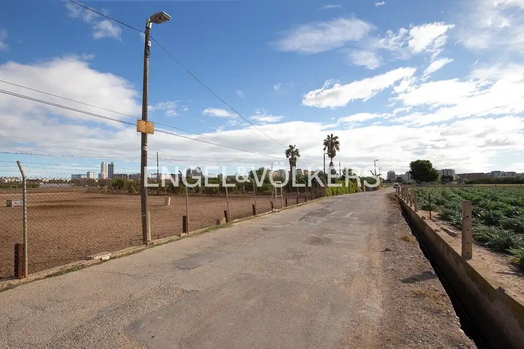 Country house zum Verkauf in Valencia mit Heizung und Privatgarten