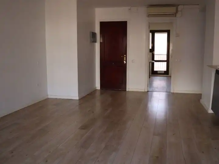 Piso con ascensor en venta en Carrer Doctor Combelles 3, imagen 3